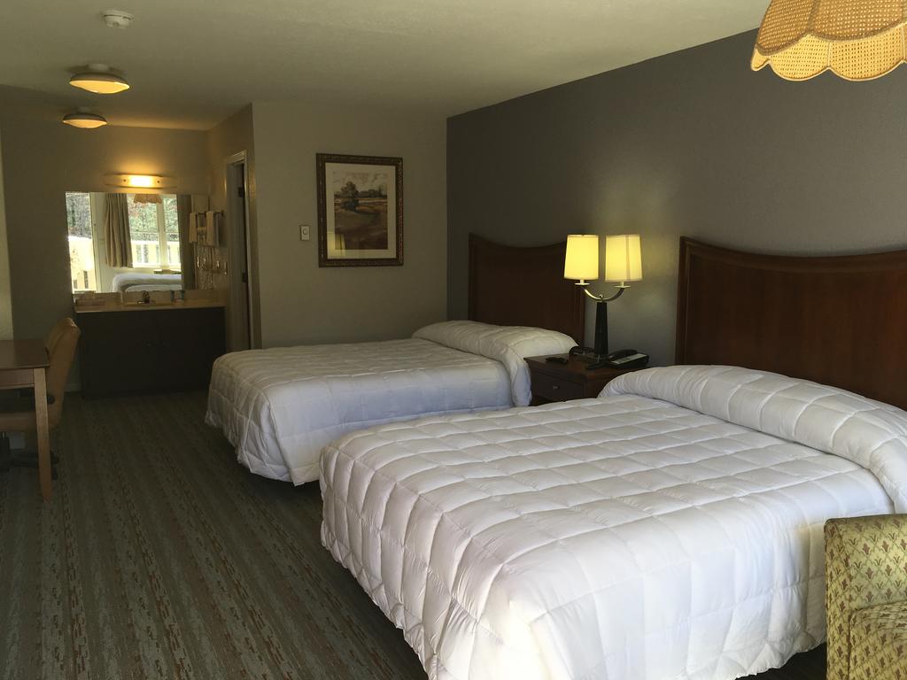 University Inn